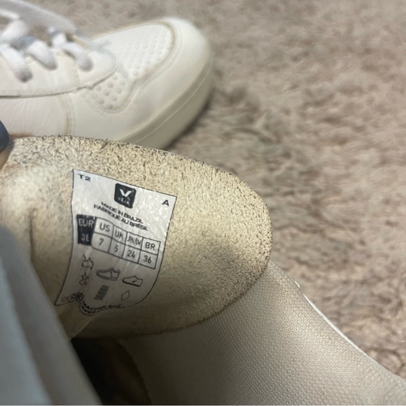 Vejas Sneakers - Picture 5 of 5
